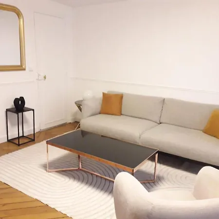 Champs Elysees Luxury Париж