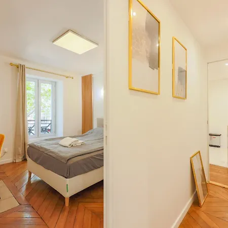 Apartman Champs Elysees Luxury *