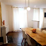 Daire Champs Elysees Luxury Paris