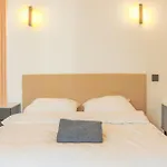 Champs Elysees Luxury Daire *