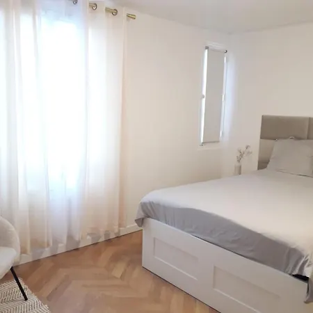 Daire Champs Elysees Luxury