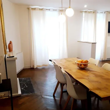 Champs Elysees Luxury Daire